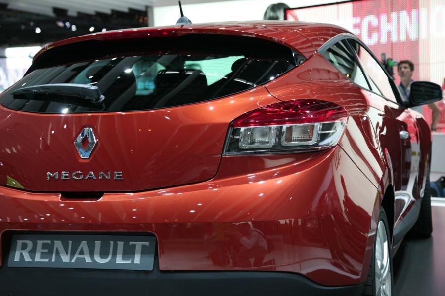  Renault Megane Coupe 2009 года  (фото 57 из 73)